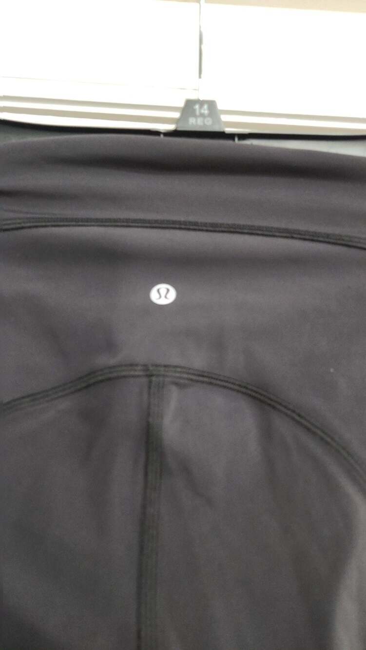 Lululemon All the Right Places High-Rise Crop 23" with Pockets Black Size 2 - Picture 4 of 5